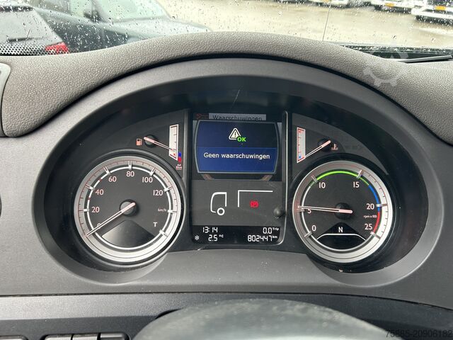 Curtain sided DAF CF 370 FA / 802 dkm / Curtainside / Loadlift / ...