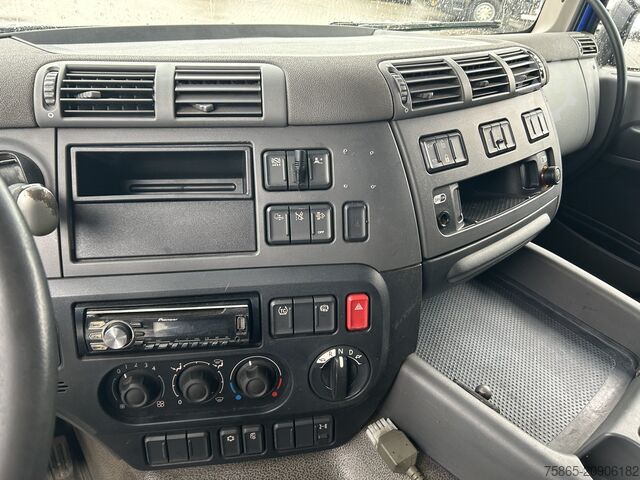 Curtain sided DAF CF 370 FA / 802 dkm / Curtainside / Loadlift / ...