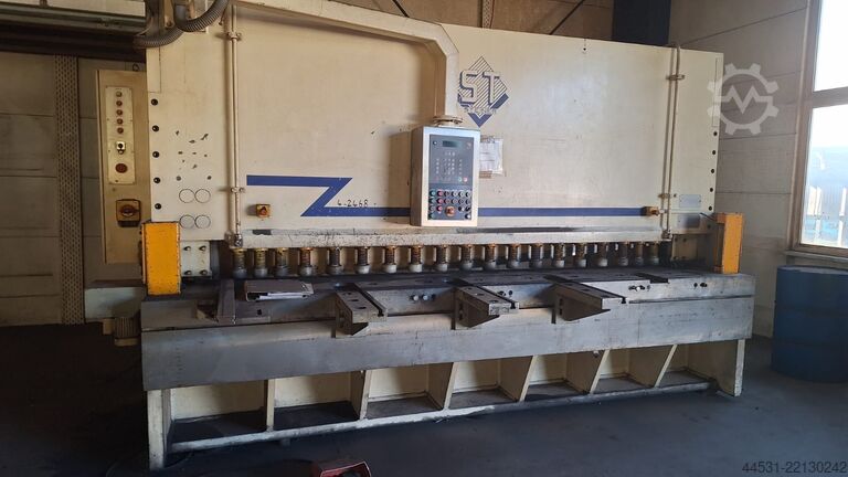 Hydraulic guillotine shear Steiner HTS 30 113