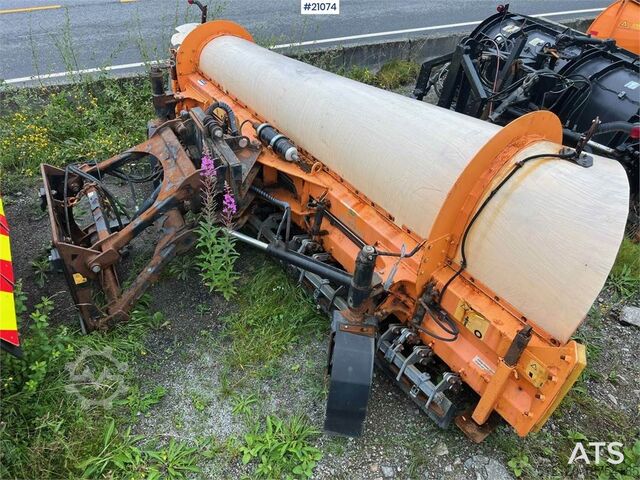 Tellefsdal M70 p 4000 plow w/ parallelogram Tellefsdal M70 p 4000 plow w/ parallelogram