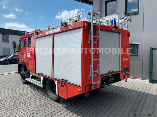 Box truck MERCEDES-BENZ 917 AF / 4x4 /AHK / TOP ZUSTAND