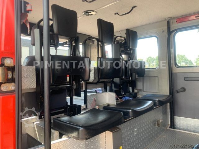 Box truck MERCEDES-BENZ 917 AF / 4x4 /AHK / TOP ZUSTAND