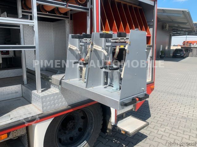Box truck MERCEDES-BENZ 917 AF / 4x4 /AHK / TOP ZUSTAND