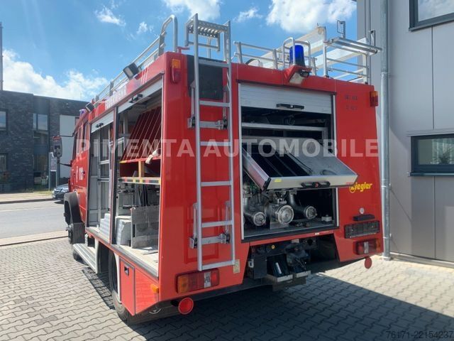 Box truck MERCEDES-BENZ 917 AF / 4x4 /AHK / TOP ZUSTAND