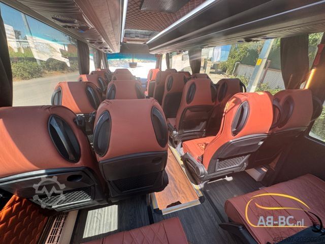 Motor coach MERCEDES-BENZ Sprinter Nero 31 Sitze ab 08/2026