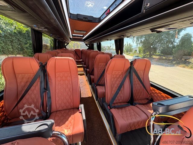 Motor coach MERCEDES-BENZ Sprinter Nero 31 Sitze ab 08/2026