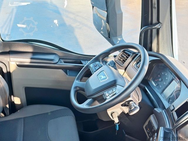 Tipper truck MAN TGS 35.470 * KIPPER 5,10m + KRAN * TOPZUSTAND