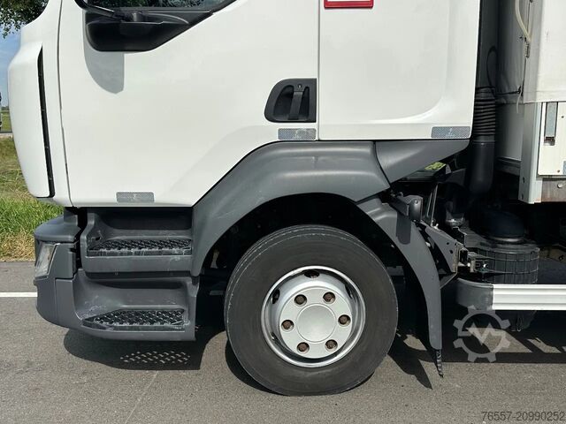 Sliding tarpaulin Renault D240.12. EURO6. 11-2021.