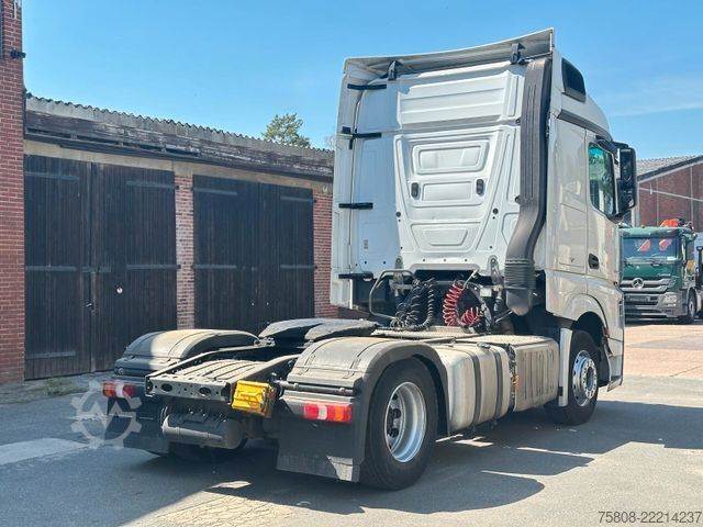 Standard tractor unit MERCEDES-BENZ Actros 1842 Streamspace 2Tanks