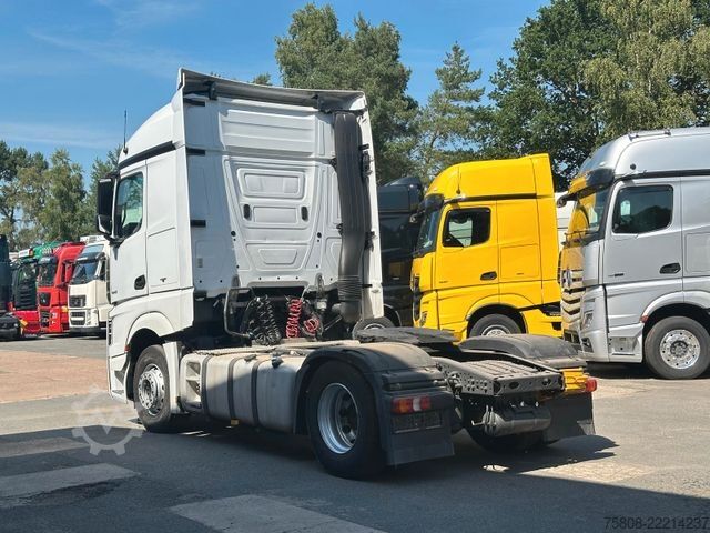 Standard tractor unit MERCEDES-BENZ Actros 1842 Streamspace 2Tanks