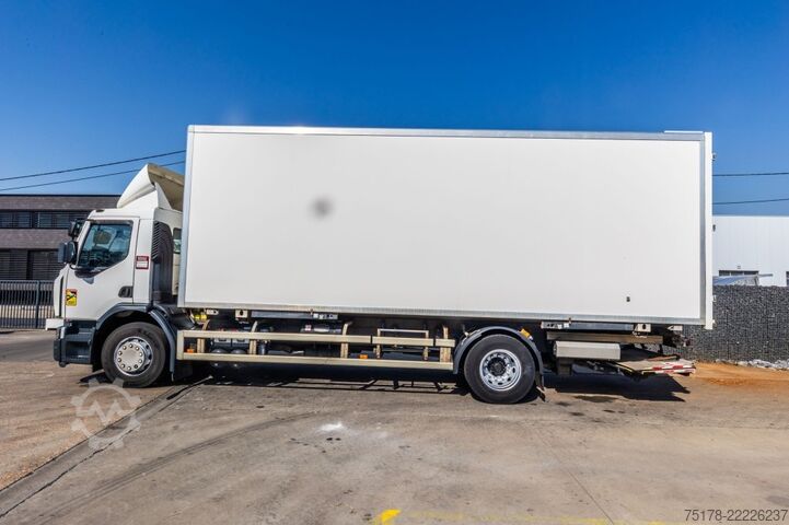 Box body RENAULT D 320+HAYON BAR 2 T.