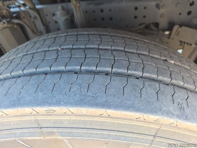 Standard tractor unit IVECO Stralis 480 S-Way, 2 Kreishydr.,Wartungsvertrag