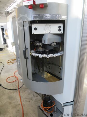 Universal machining center DMG DMU 50