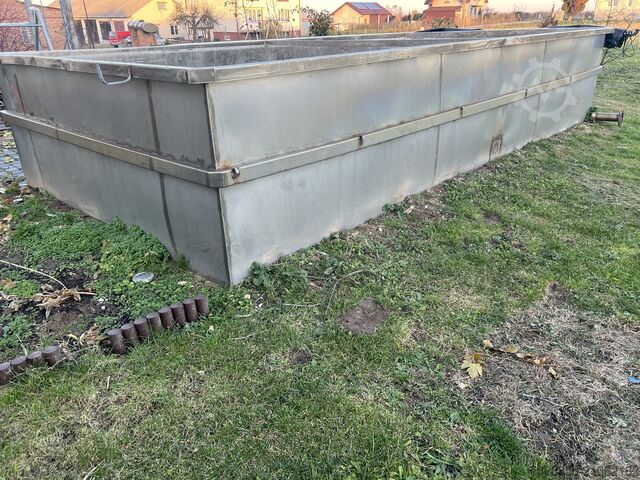 Wannenbehälter 20.000 Liter, säurebeständig  