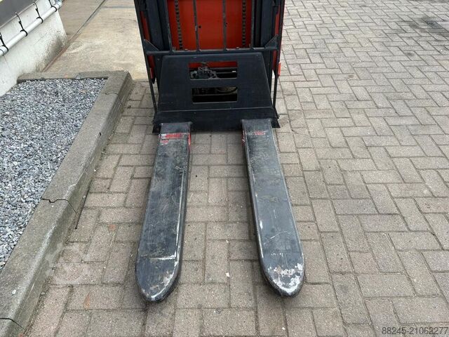 VS-22613 Elektrischer BT Stapler für Blockpaletten 2900 mm BT LSV 1600/2