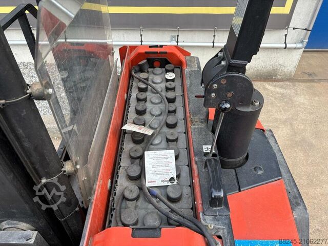 VS-22613 Elektrischer BT Stapler für Blockpaletten 2900 mm BT LSV 1600/2