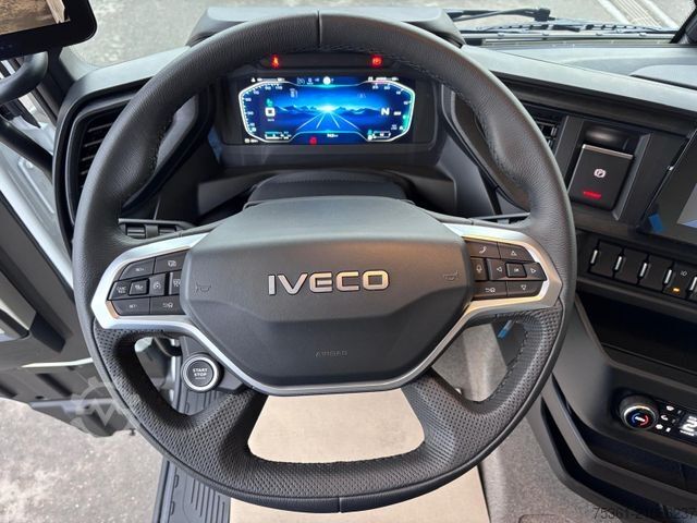 Standard tractor unit IVECO S Way 500 Retarder ALU Doppel Tank Standklima