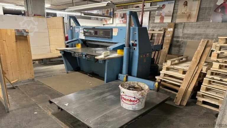 Schneidemachine Wohlenberg 137 EMC