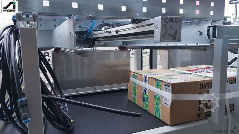 Belt conveyor with 2 x 90 ° off valves Kannegiesser GF 2250-680-600