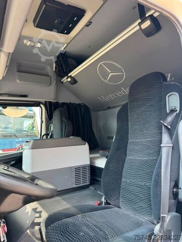 Box truck MERCEDES-BENZ ATEGO 1530*KOFFER*LBW 2 TON*STANDKLIMA* 2 LIEGE