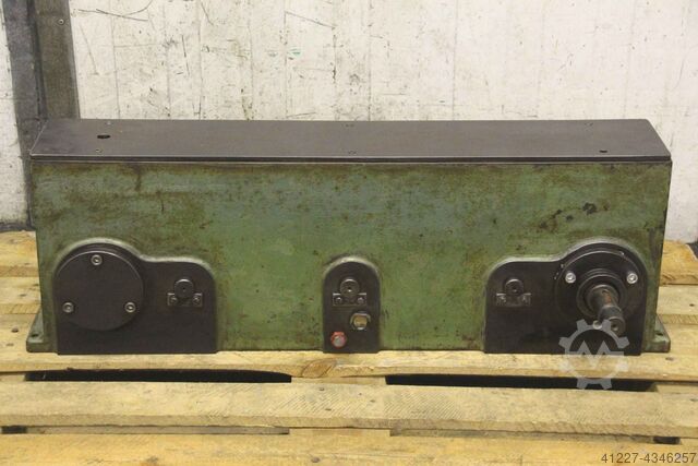 Getriebe unbekannt 4x Ausgangswellen