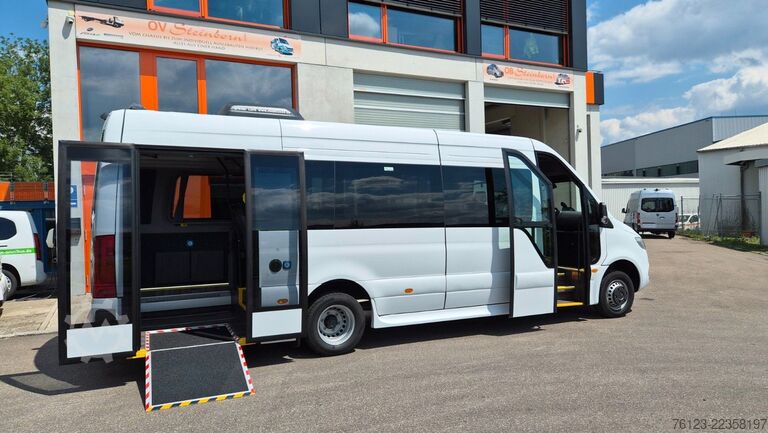 Minibus MERCEDES-BENZ Sprinter 517 Heckniederflur Vorlauffahrzeug