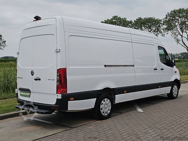 Hochdachkombi MERCEDES-BENZ SPRINTER 317 L3H2 LED Automaat