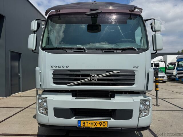 Kranwagen Volvo FE 320 / HMF 1560 K5 / Remote / TUV: 10-2026 / ...