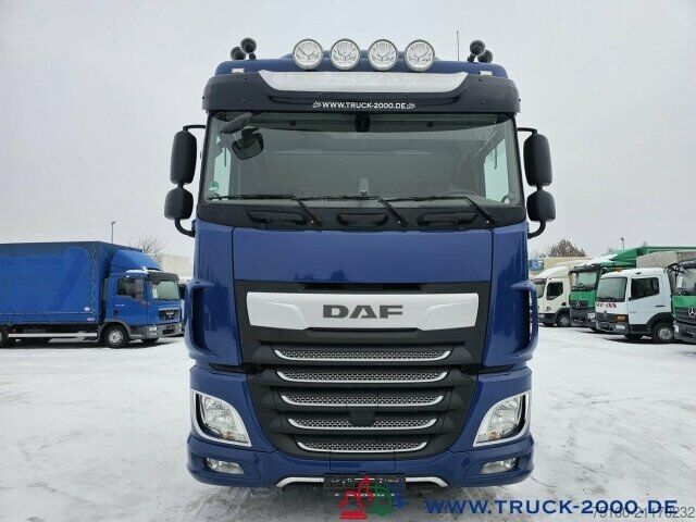 Standard SZM DAF XF 450 FT Space Cab Großer Tank Deutscher LKW