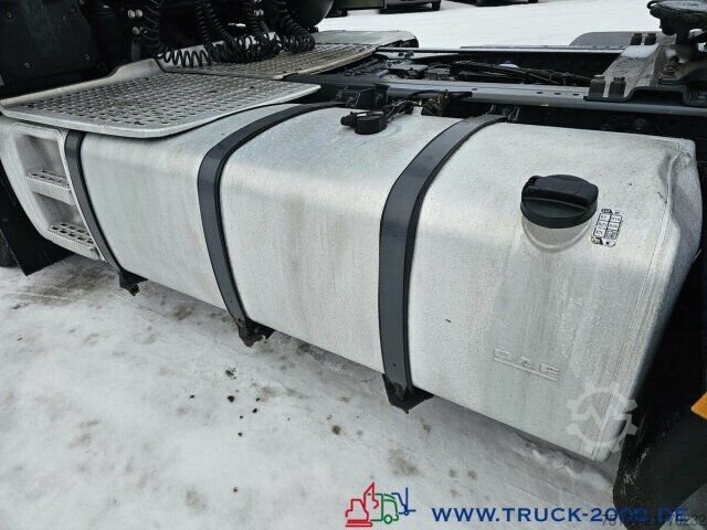 Standard SZM DAF XF 450 FT Space Cab Großer Tank Deutscher LKW