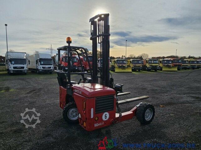 Gabelstapler Moffett Mitnahmestapler 4 Wege Allrad NX Typ M 4 20.3