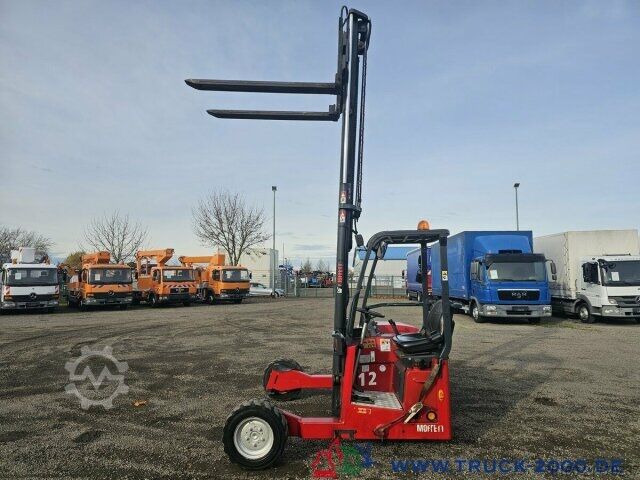 Gabelstapler Moffett Mitnahmestapler 4 Wege Allrad NX Typ M 4 20.3