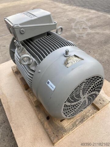 Neuer Drehstrom Elektromotor 37 kW Drehstrommotor, Kraftstrommotor, E-Motor, Käfigläufer, Asynchronm SIEMENS 1LE16032AA534GB4
