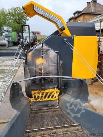 Firewood processor Uniforest Titan 40/20 Premium