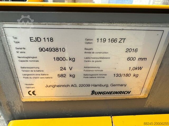 VS-22409 Electric stacker Jungheinrich EMD118i Initial lift 1860mm JUNGHEINRICH EJD118i