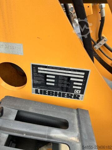 Wheel loader LIEBHERR L506 Compact