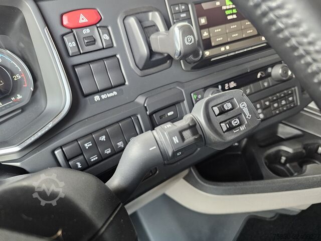 Standard-SZM Scania S660 V8 6x2 BOOGIE / RETARDER / FULL AIR SUSPEN...