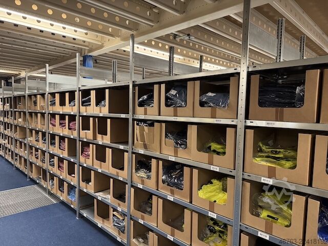Approx. 36 sections of shelving units, 3m high Hofe Orion Plus
