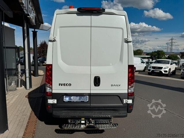 High-roof van Iveco Daily 35S16 *R3.520mm*Automatik*AHK*LED*