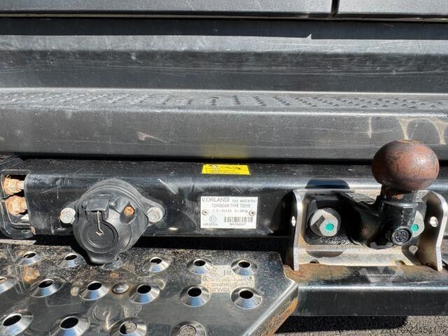 High-roof van Iveco Daily 35S16 *R3.520mm*Automatik*AHK*LED*