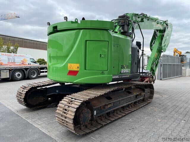 Wheel excavator Hitachi ZX225USLC-6 / 1.690h / OQ65 / Greifersäge
