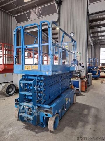 Scissor lift Genie GS-4047