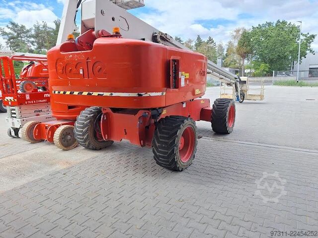 Telescopic boom lift Genie S-85