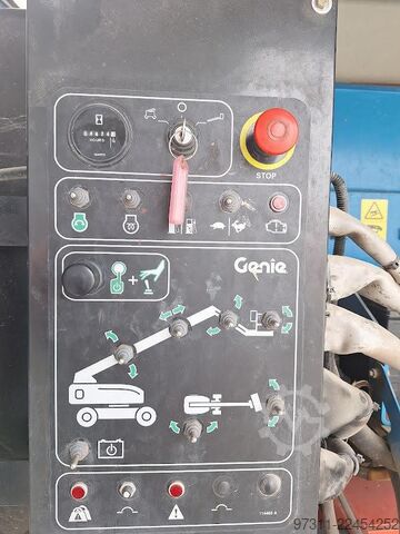 Telescopic boom lift Genie S-85