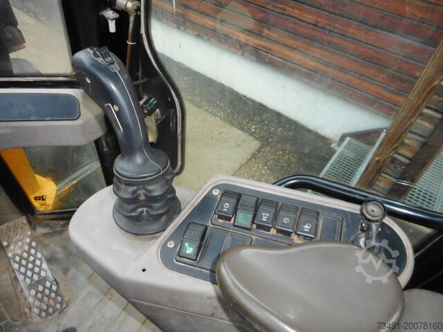 Wheel loader JCB 407