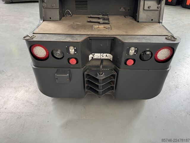 P 80 * NEW battery !! LINDE P 80 * NEW battery !!