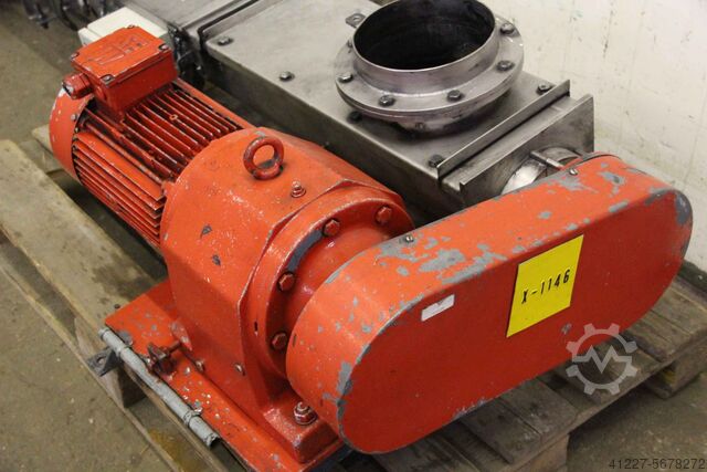 Screw conveyor Waeschle 2240/760/H520 mm