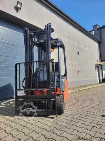 Forklift Toyota 8FBET16