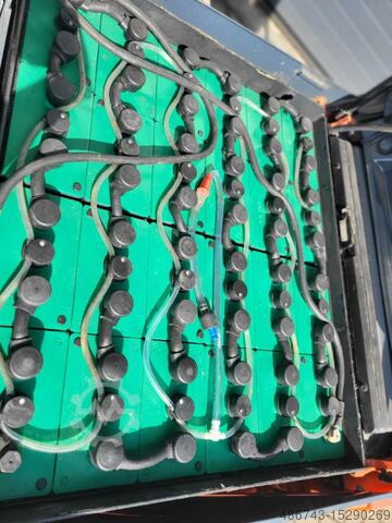 Forklift Toyota 8FBET16