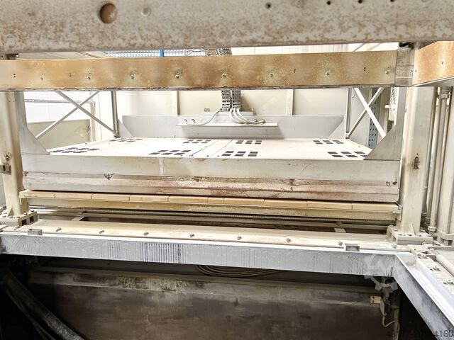 Tiefziehmaschine Plattenformmaschine Illig UA 225 ED